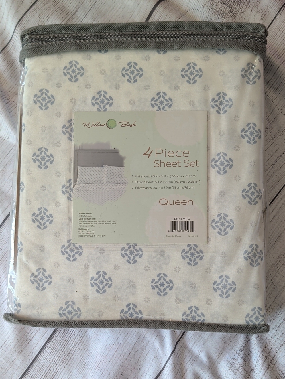 Willow & Birch Queen 4-Piece Sheet Set - White with Light Blue Print